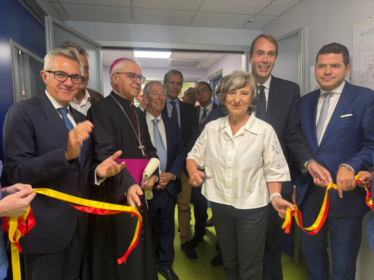 Policlinico di Catania, inaugurato il nuovo reparto per i trapianti di midollo osseo pediatrico Policlinico di Catania, inaugurato il nuovo reparto per i trapianti di midollo osseo pediatrico