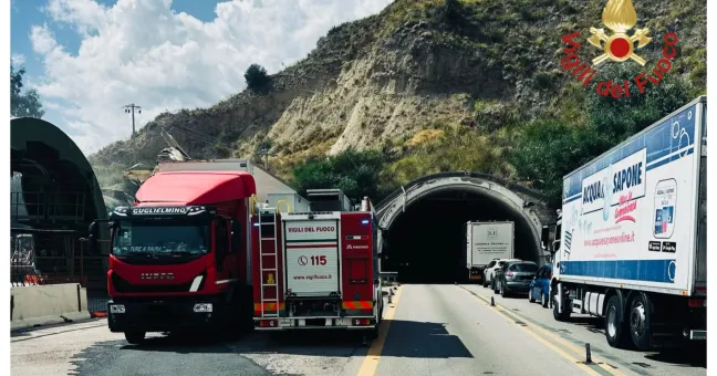 Enna, camion si schianta contro gli impianti d’illuminazione in galleria San Nicola: ultimati lavori di riparazione da Anas