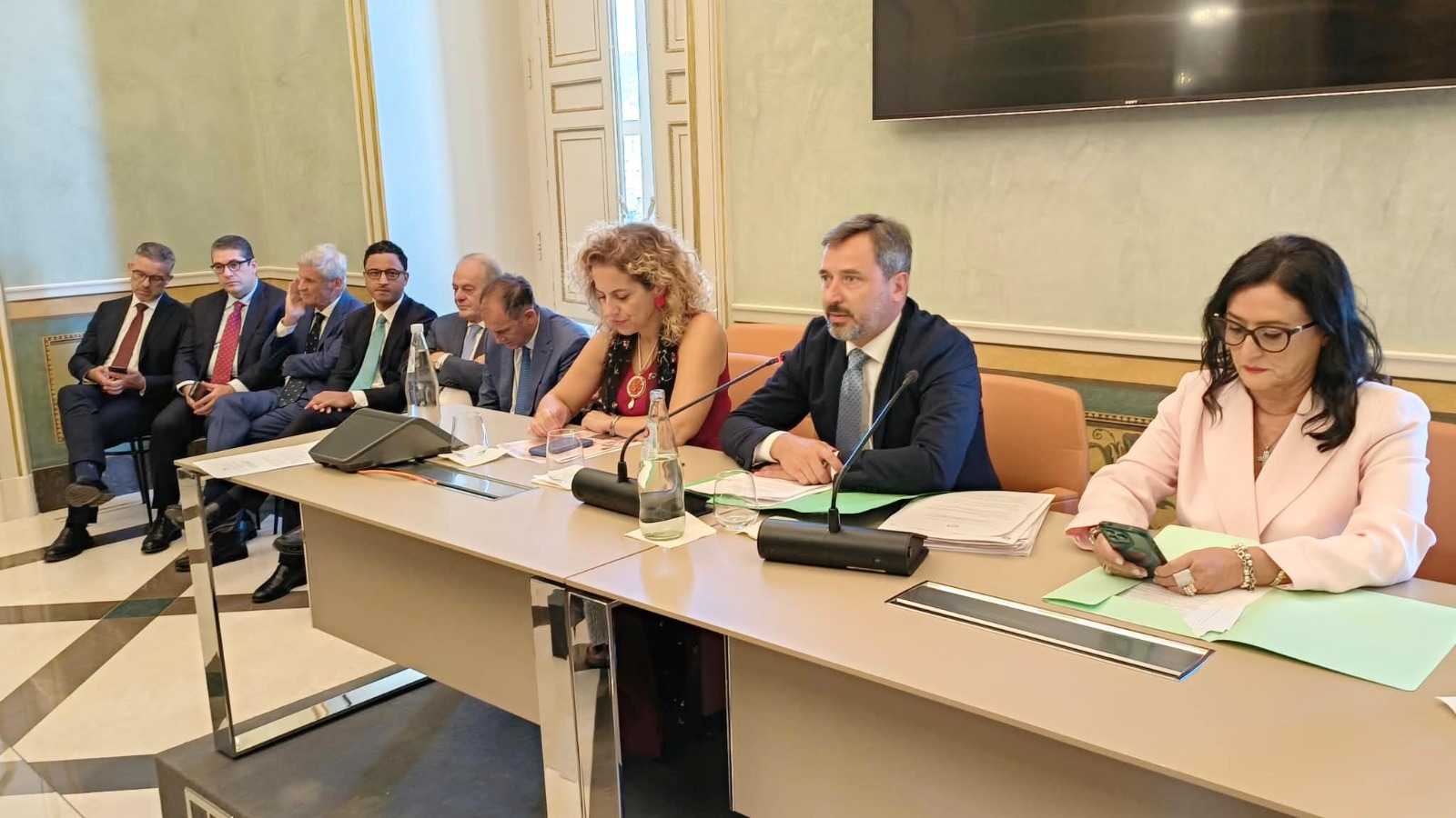 Variazioni di bilancio, il Pd lancia il suo pacchetto: 330 milioni per sanità, imprese e famiglie