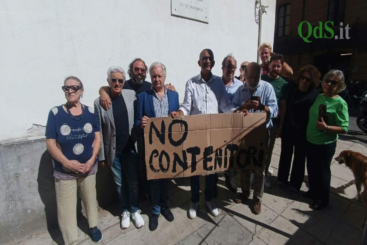VIDEO | Cassonetti intelligenti a piazzetta Franchi e Ingrassia, il “No” dei residenti
