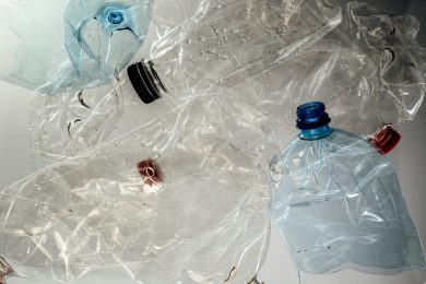 Sicilia e Tokyo, la gestione della plastica tra sfide e criticità: i due modelli a confronto