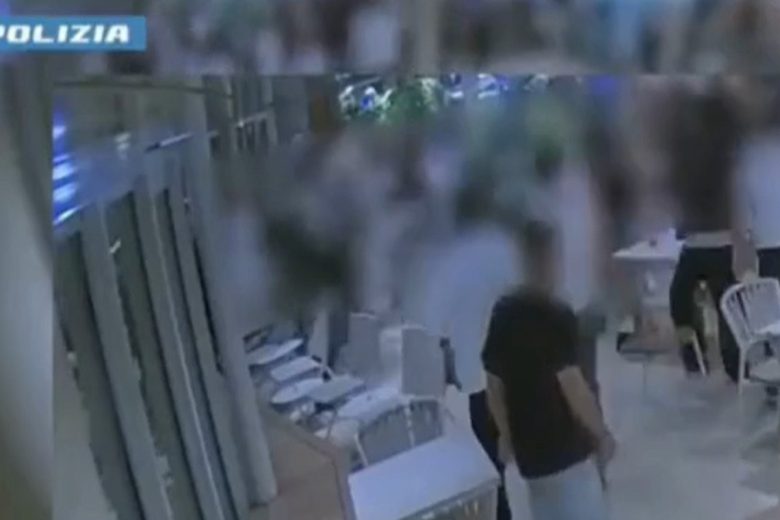 Maxi rissa sulla nave da crociera da Napoli a Palermo: il video