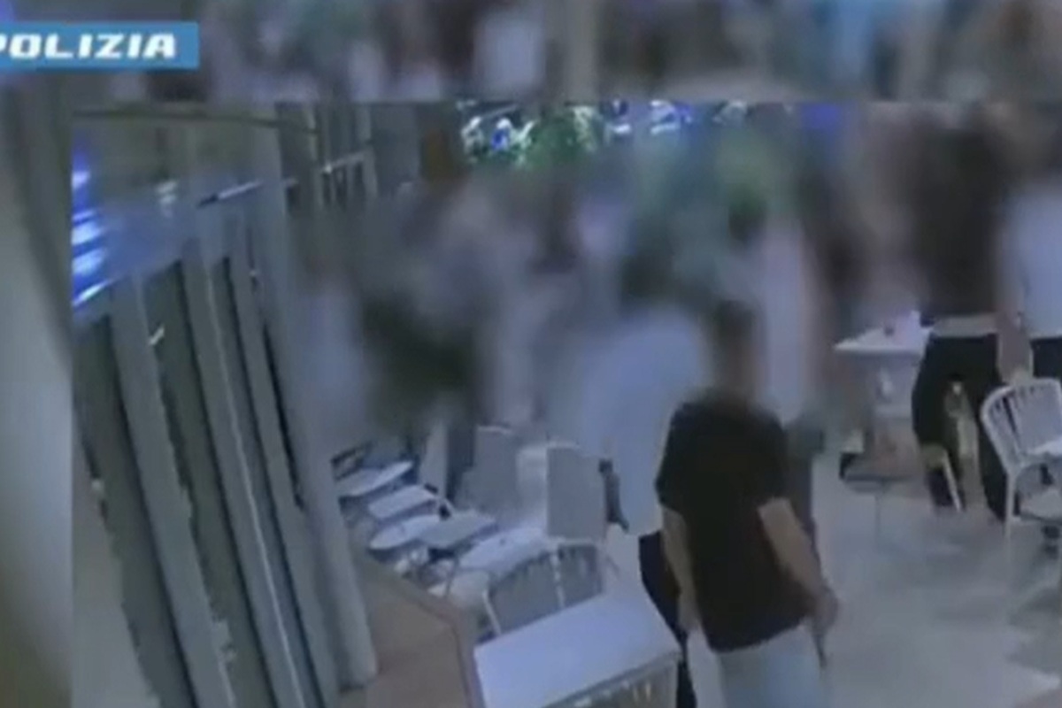 Maxi rissa sulla nave da crociera da Napoli a Palermo: il video