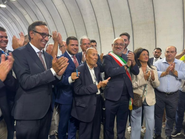 FOTO | Riapre al traffico “La Porta dei Nebrodi”: inaugurato ad Adrano il nuovo tratto della SS 284 Occidentale Etnea