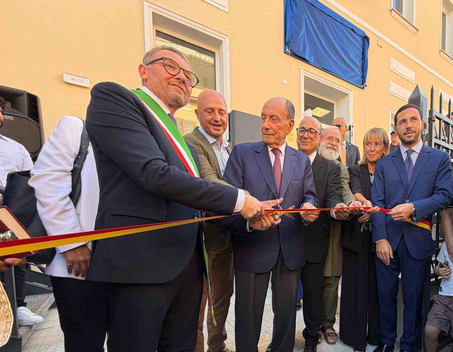 FOTO | Inaugurata a Trappeto la prima scuola intitolata a Fratel Biagio Conte
