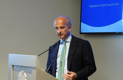 Vino, Uiv: prezzi in deflazione mentre inflazione vola e aumentano costi