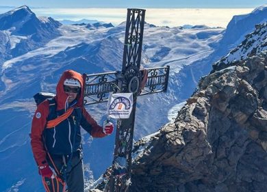 L’alpinista Federico Secchi sul Cervino per campagna Berry Swing