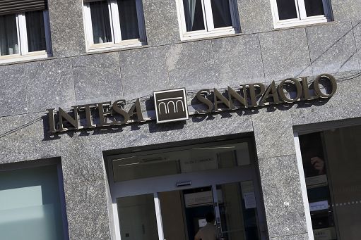 Intesa Sp: riunione straordinaria del cda, possibile rilancio su Opas Mps