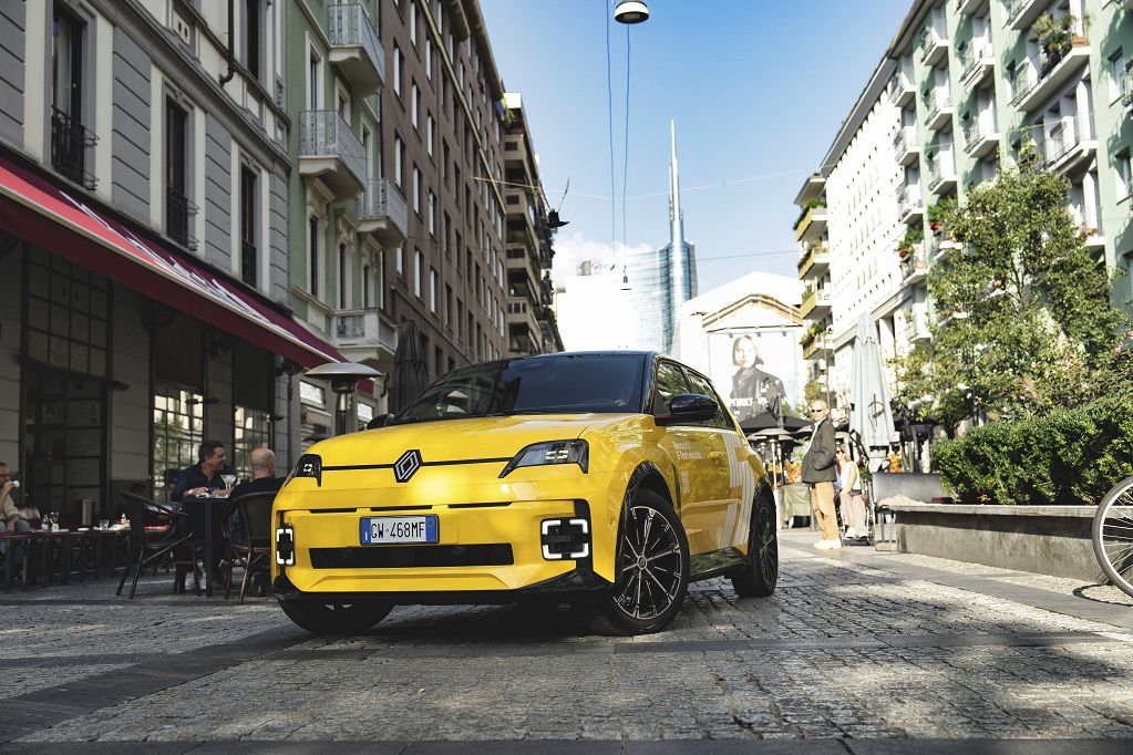 Renault: oltre 10 mld in Francia in 5 anni, focus su elettrico