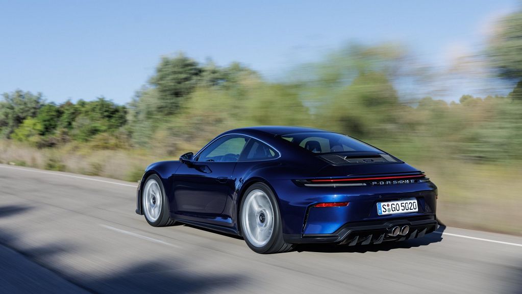 Porsche: consegne -16% a 178.532 nei 9 mesi, Cina -33%