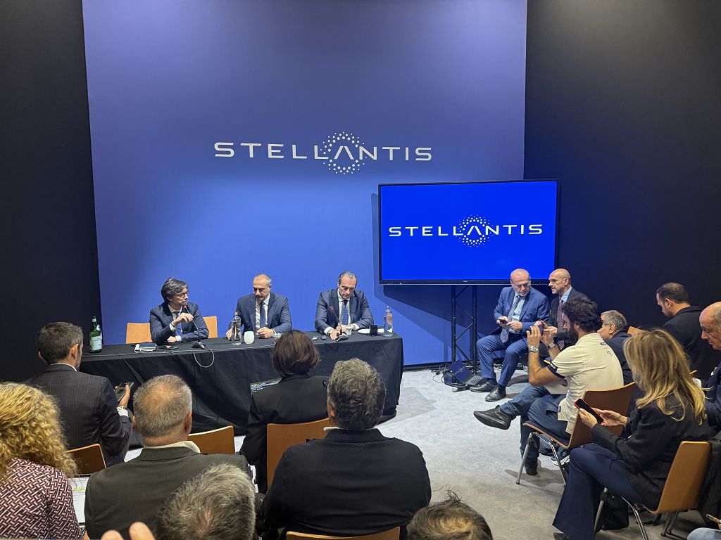 Stellantis, Filosa: per nuovi modelli a Mirafiori servono aiuti