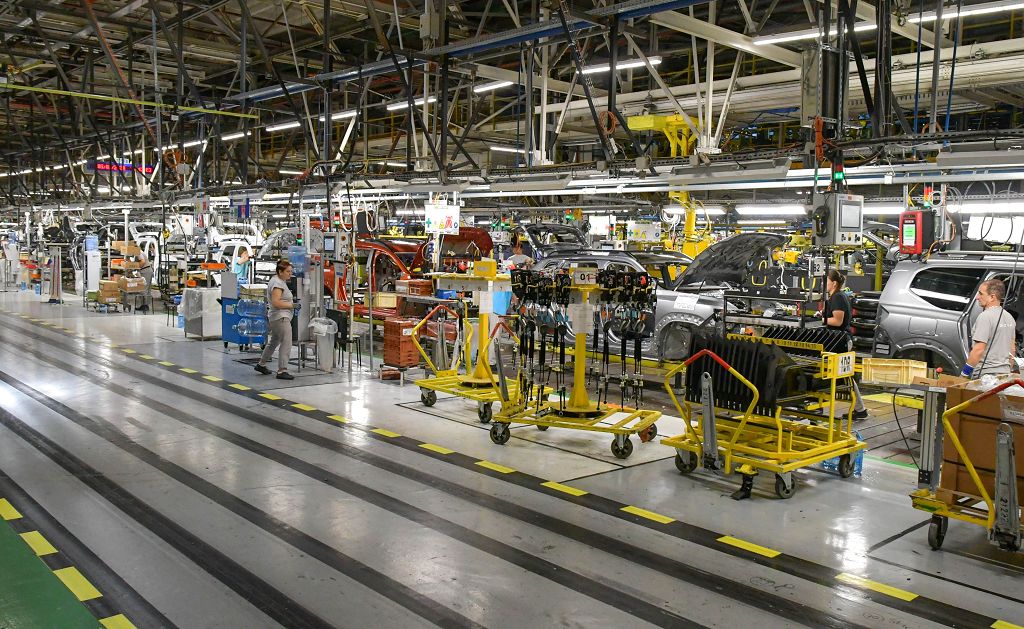 Auto, Francia e Germania trovano intesa su 2035 e Made in Europe