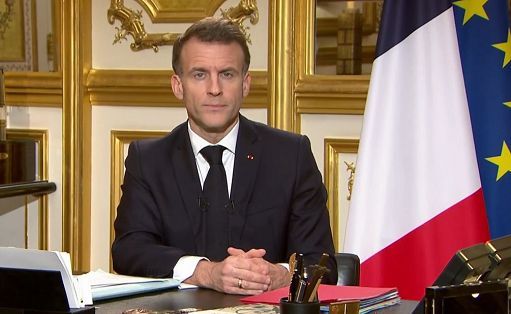 Francia, Macron: violenza inaudita, chi ha distrutto deve pagare