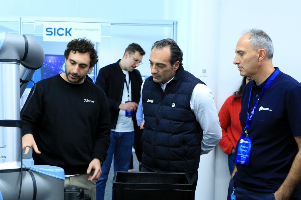 Stellantis: IA e robotica per migliorare la produttività delle fabbriche