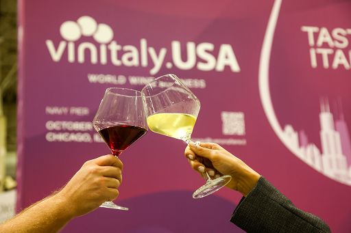 Vinitaly.Usa, il vino italiano rilancia sul mercato americano