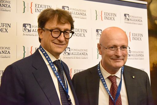 Edufin Index 2026, sufficienza in educazione finanziaria per 4 italiani su 10