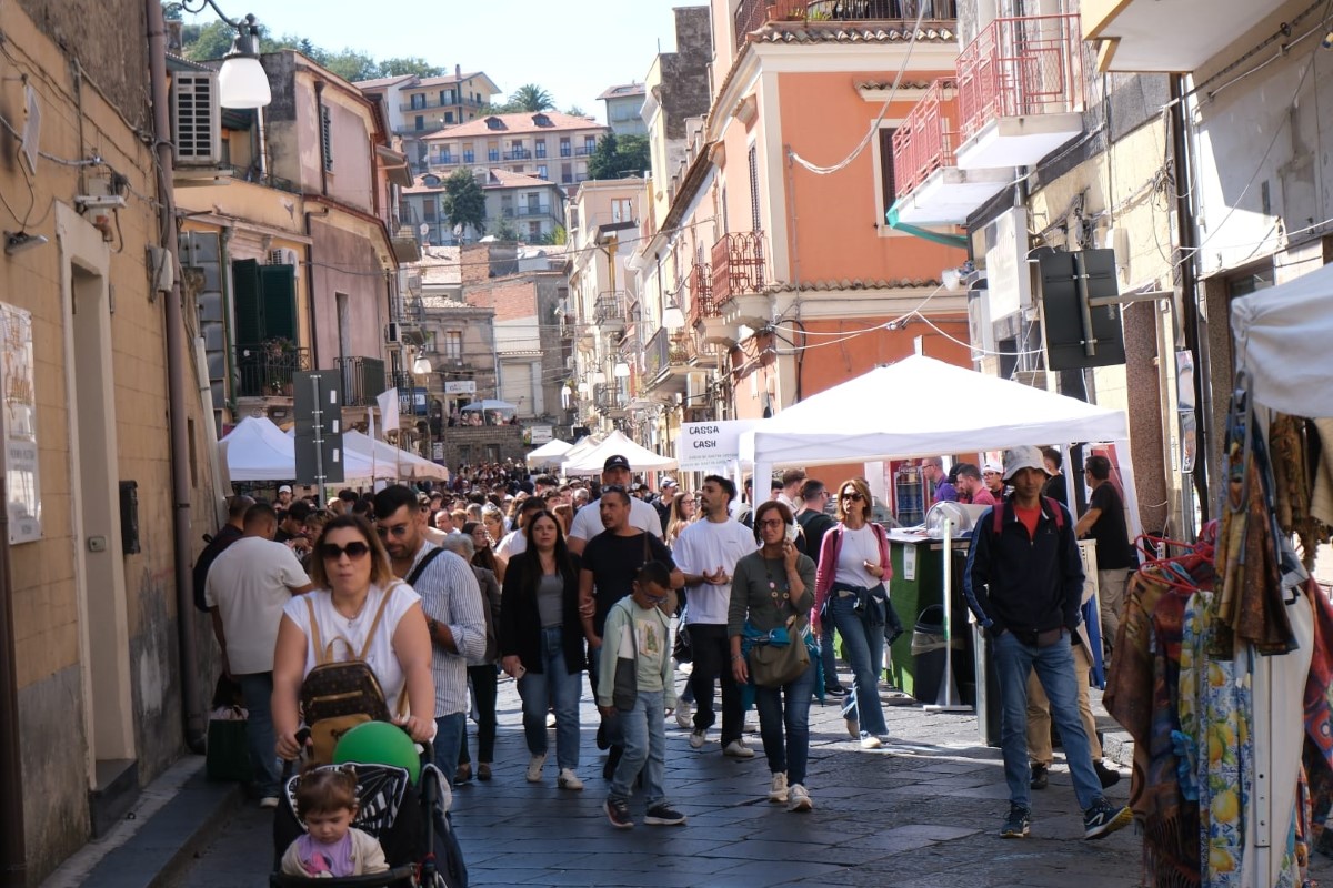 Sagra del pistacchio di Bronte, entra nel vivo la trentacinquesima edizione