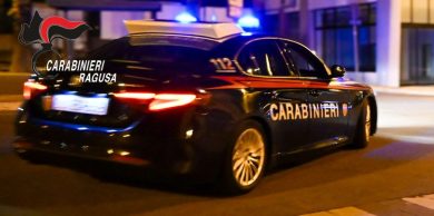 Furibonda lite tra coinquilini nel Ragusano: giovane accoltellato ad una gamba, denunciato 21enne