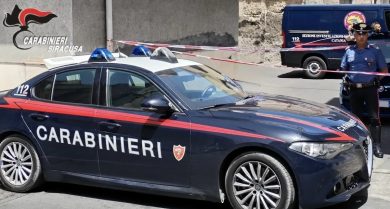 Violenza in un istituto del Trapanese: sorpresi a scavalcare il muro, studenti aggrediscono due bidelli