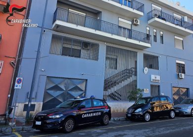 Il coltello dopo la lite per il furgone che intralcia il traffico, arrestato ambulante a Trabia