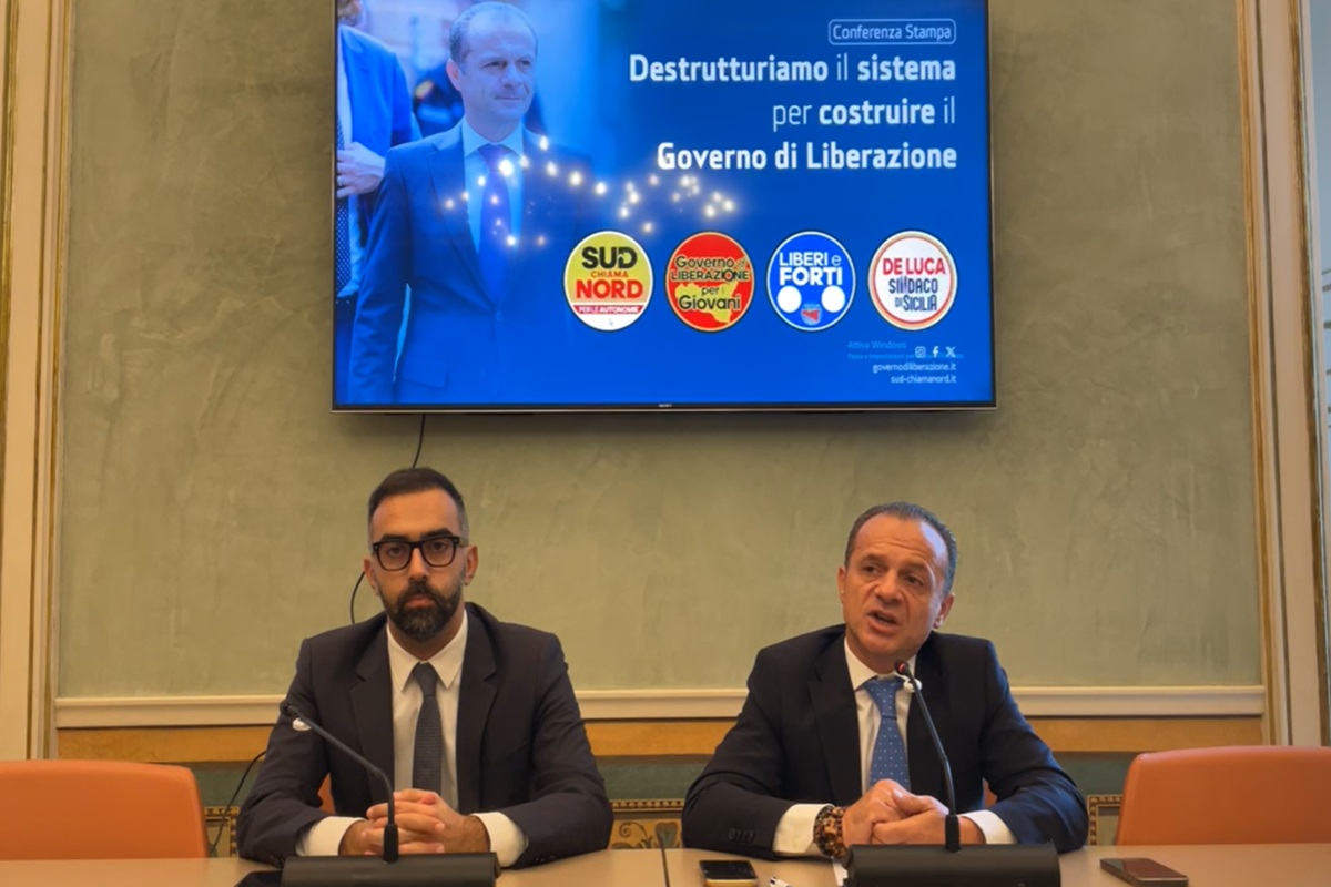 Crisi del governo Schifani, De Luca: “Il re Sole ora è solo. Prossime elezioni? Siamo pronti”