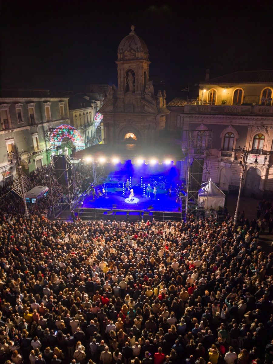 “Una comunità che sa emozionarsi”, successo per le festività patronali di Biancavilla “Una comunità che sa emozionarsi”, successo per le festività patronali di Biancavilla