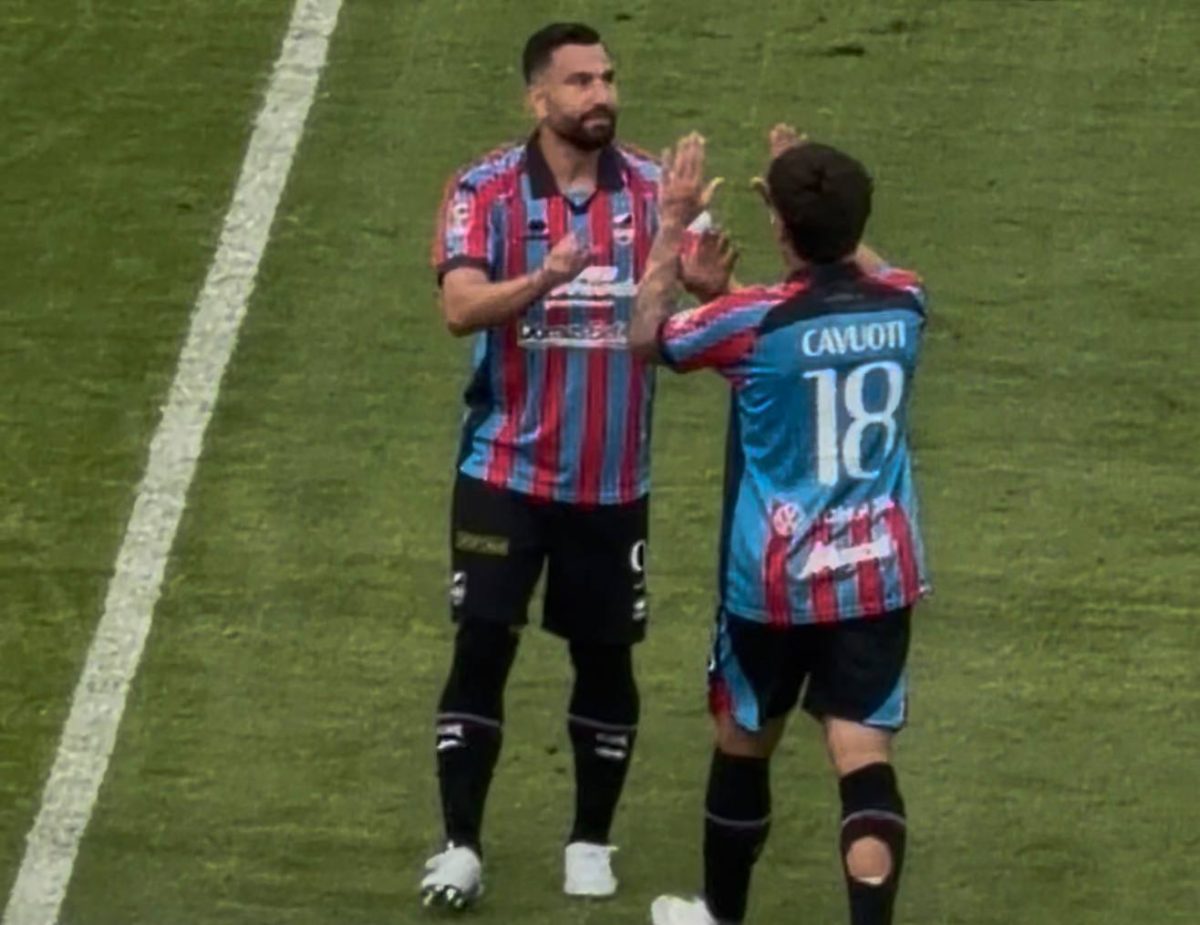 Super Cavuoti, Coda firma la doppietta: poi la goleada, il Catania travolge 6-0 il Giugliano. Le pagelle del match
