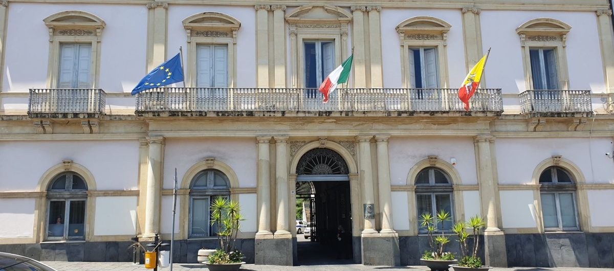 Giarre, il concorso interno dei vigili diventa un caso: tra graduatorie, parentele illustri e punteggi contestati