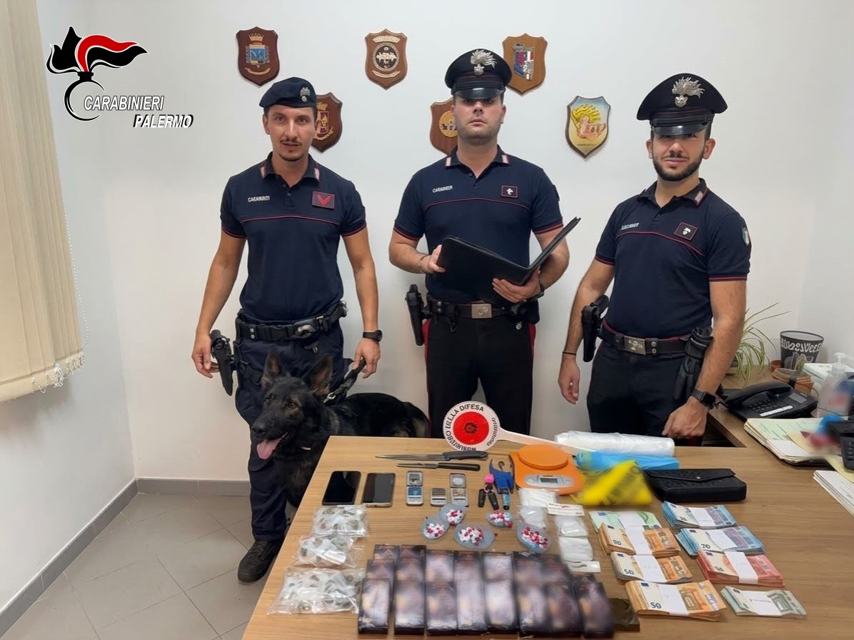 Palermo, ai domiciliari ma con hashish nel congelatore di casa: arrestato 26enne