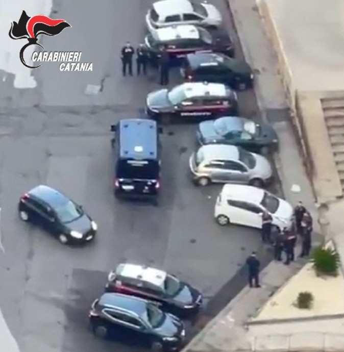 VIDEO – Contrasto alle illegalità nel Catanese: due le denunce per ricettazione, ci sono anche alcuni sequestri