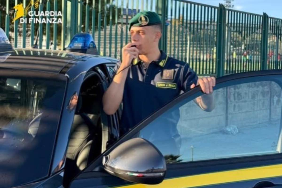 Lavoro nero, scoperti 55 dipendenti irregolari nel Nisseno: sanzionate una ventina di attività commerciali