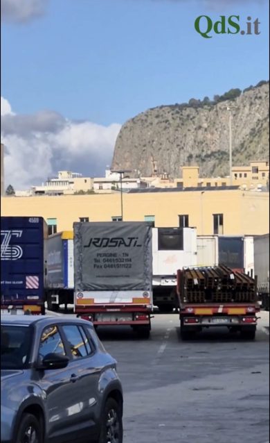 Gli autotrasportatori siciliani fermano i motori: impazza la protesta anche nel Catanese