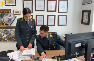 VIDEO | Operazione Hermes, giro di frodi fiscali a livello europeo: perquisizioni e sequestri