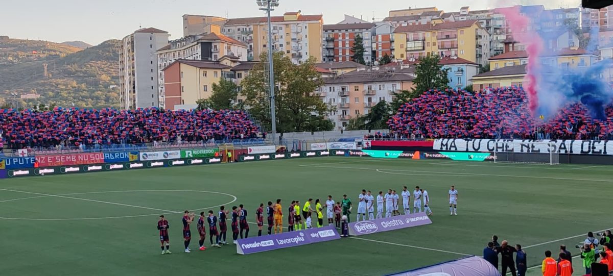 LIVE | Potenza-Catania, finisce il primo tempo: 1-0 rossoblù, ma gli etnei recriminano per la rete annullata a Cicerelli LIVE | Potenza-Catania, finisce il primo tempo: 1-0 rossoblù, ma gli etnei recriminano per la rete annullata a Cicerelli