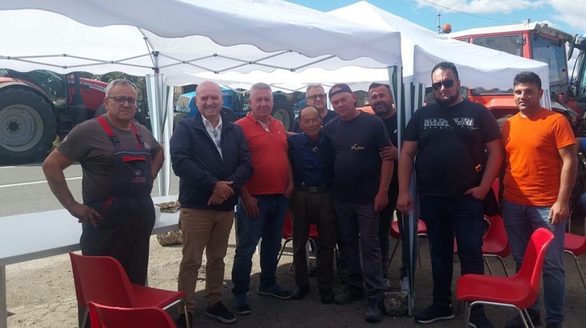 Caro carburanti, agricoltori in protesta anche nel Catanese: presidio a oltranza a Paternò