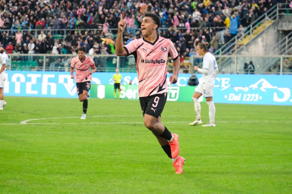 Serie B, il Palermo non sbaglia e vola: Mantova e Modena rispondono, Pisa pari nel big match