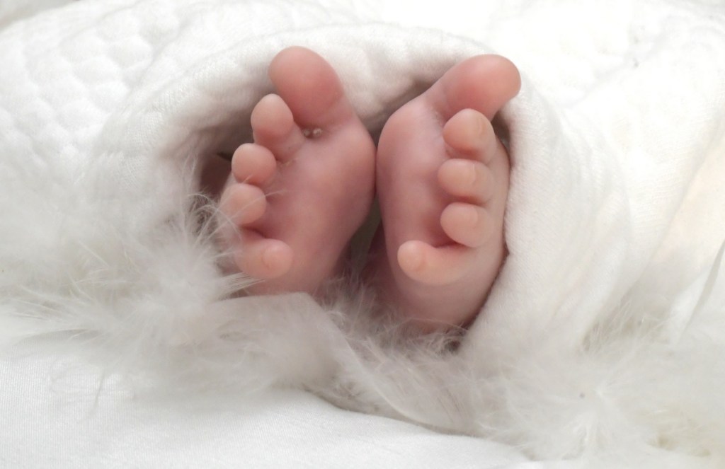 Neonato - figlio - parto - nascite - laurea -caltanissetta Imagoeconomica