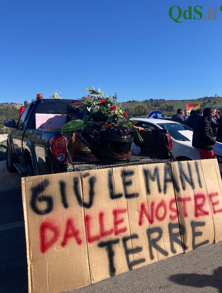 Protesta degli agricoltori ad Agrigento - foto di Irene Milisenda (5)