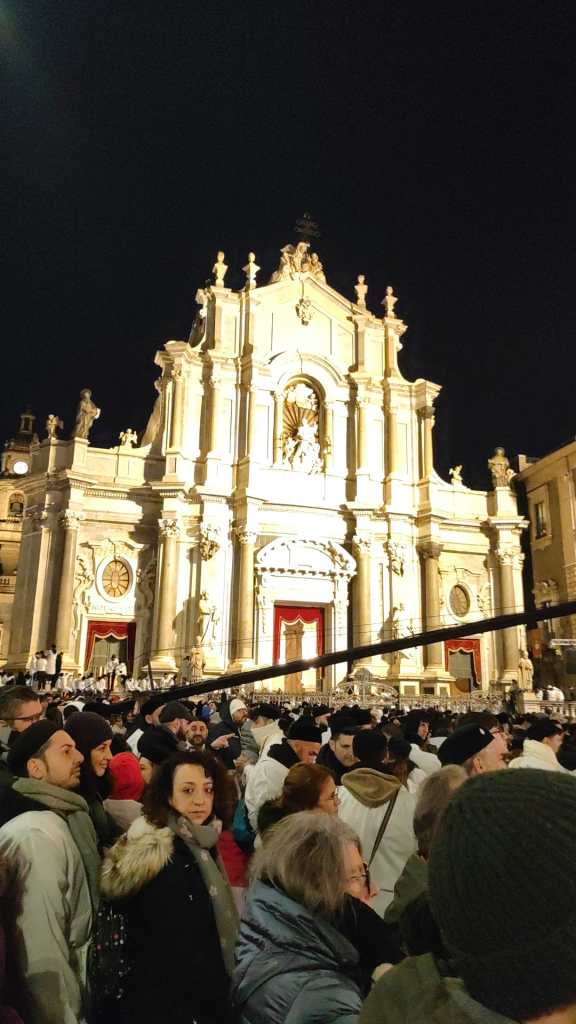Sant'Agata 2024, folla fuori piazza Duomo - QdS