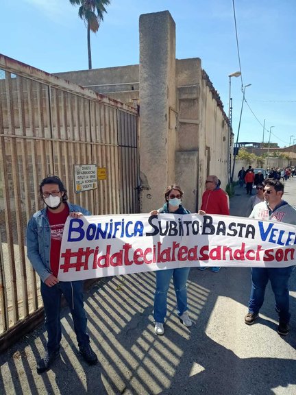 Ex Sanderson, protesta dei comitati - flashmob del 6 aprile 2024 - QdS, foto di Hermes Carbone 