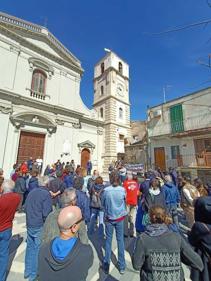 Ex Sanderson, protesta dei comitati - flashmob del 6 aprile 2024 - QdS, foto di Hermes Carbone 