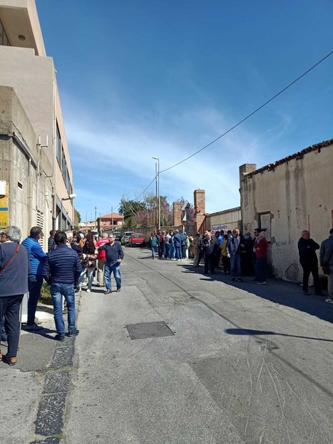 Ex Sanderson, protesta dei comitati - flashmob del 6 aprile 2024 - QdS, foto di Hermes Carbone 